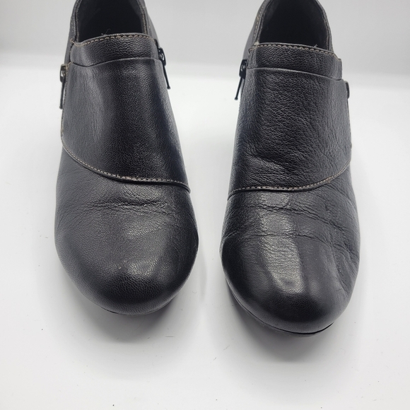 Clarks Bendables leather upper ankle booties size 8 1/2 M - Picture 3 of 16